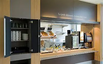 فندق Paris Est